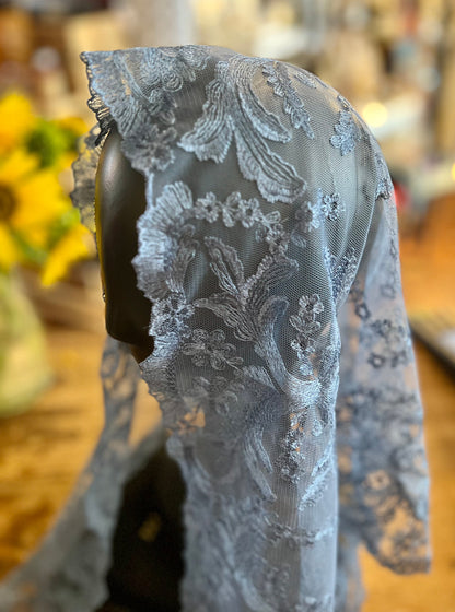 blue traditional latin mass chapel veil mantilla